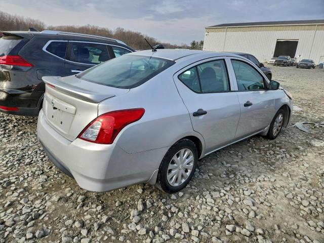 Nissan Versa S Image 12