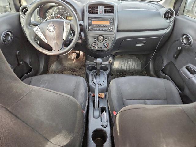 Nissan Versa S Image 11