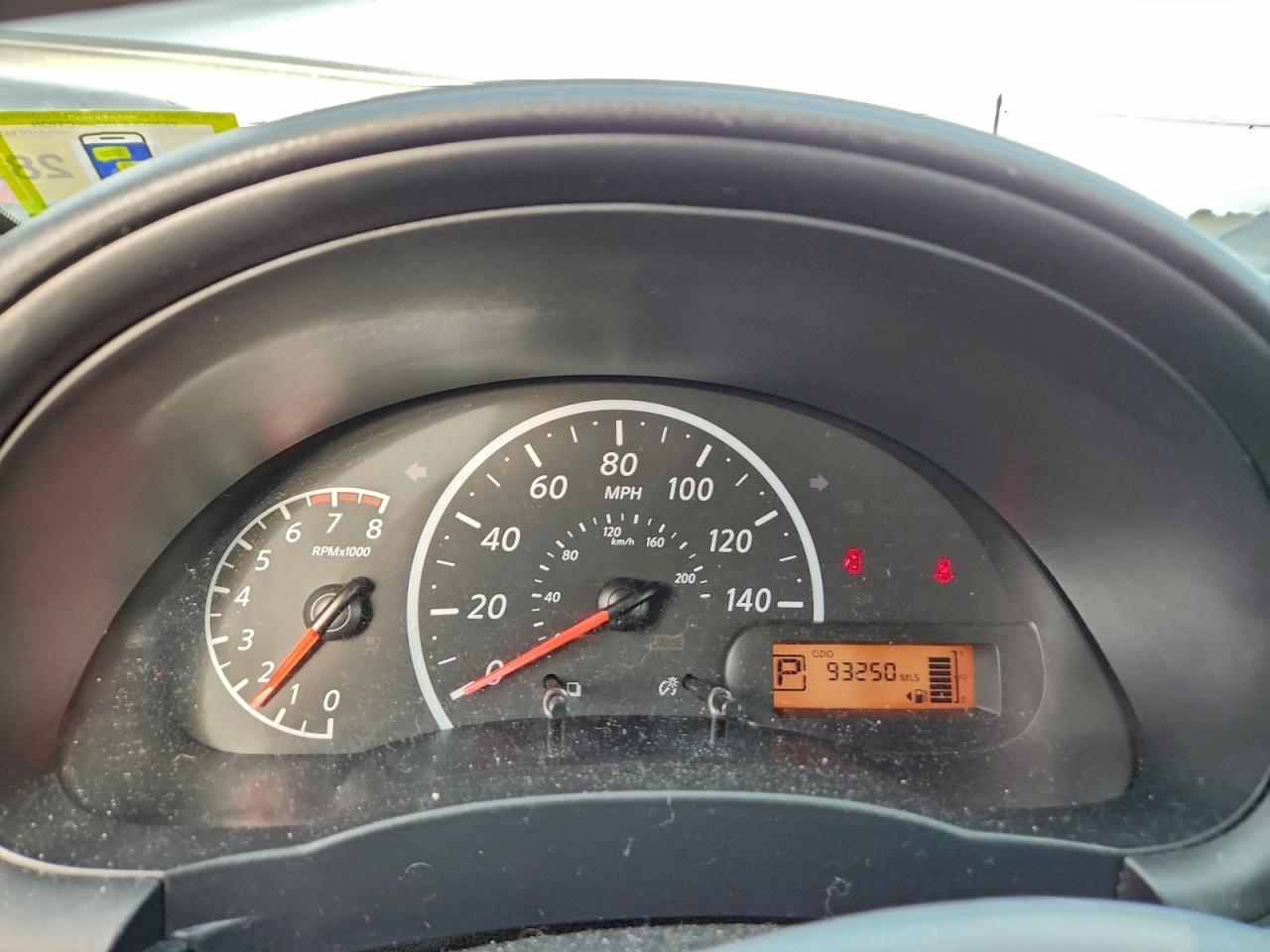 Nissan Versa S Image 4