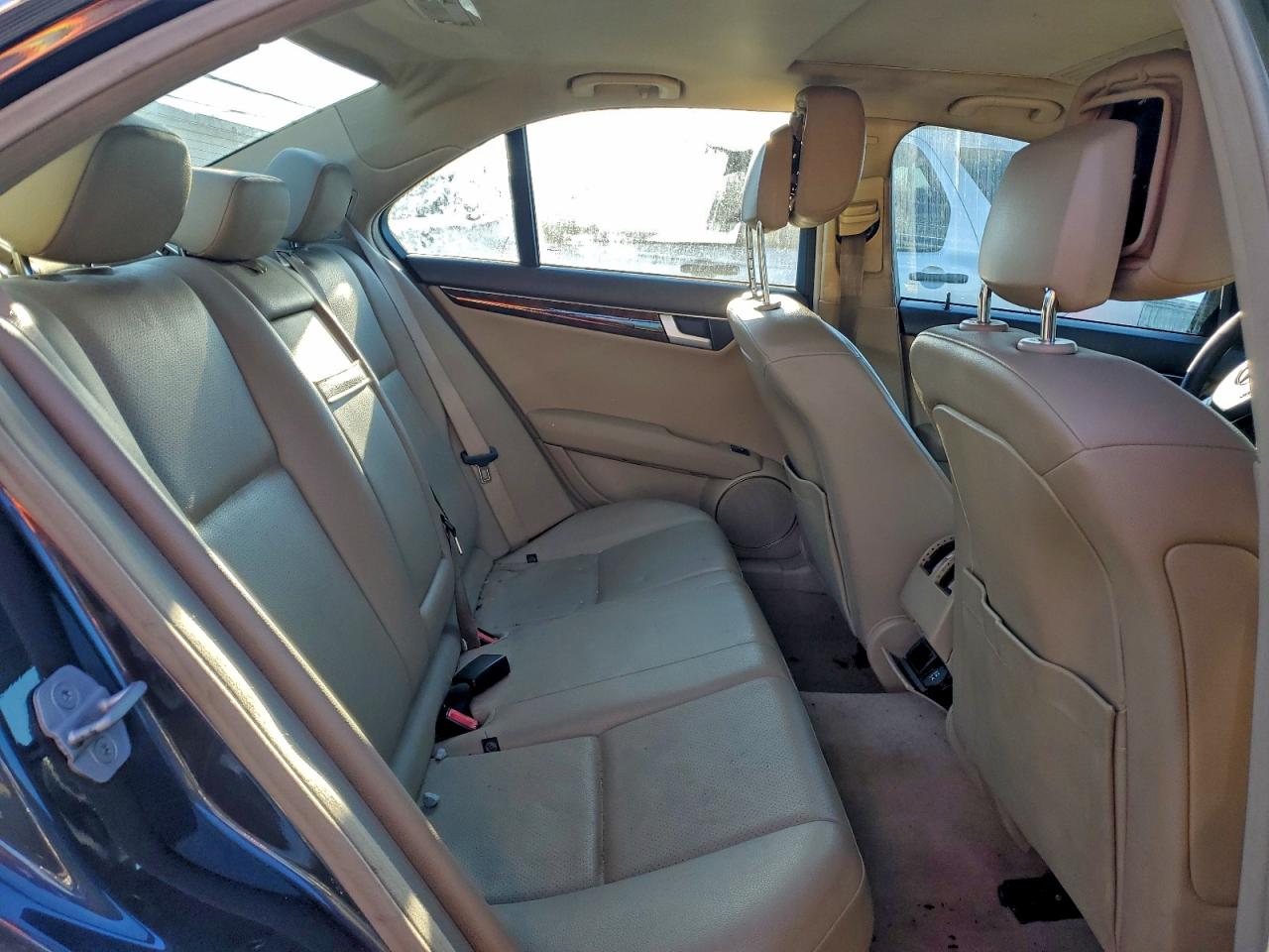 Mercedes-Benz C-Class 300 4matic Image 8