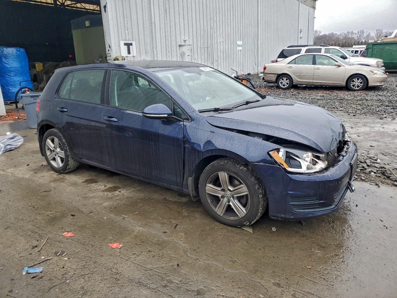 Volkswagen Golf S Image 9