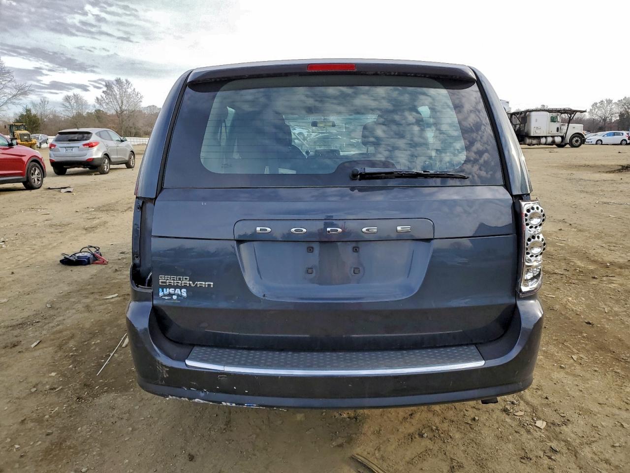 Dodge Caravan Se Image 3