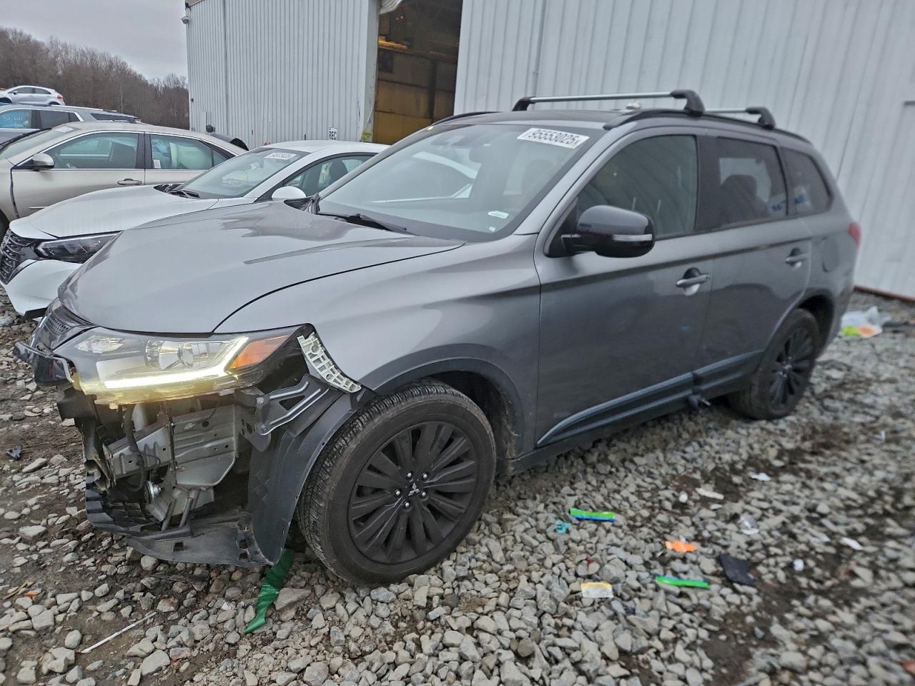 Mitsubishi Outlander Se Image 1