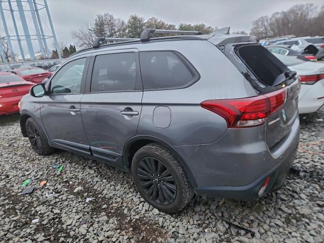 Mitsubishi Outlander Se Image 2