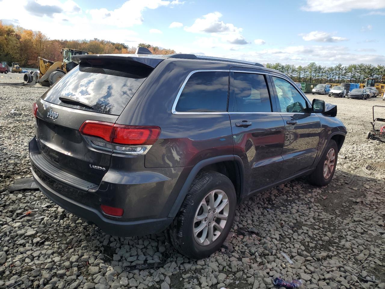 Jeep Grand Cherokee Laredo Image 2