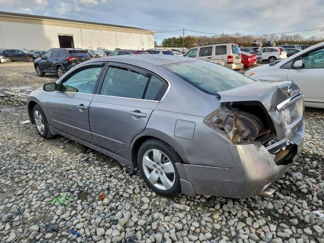 Nissan Altima 2.5 Image 2