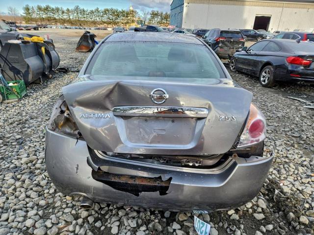 Nissan Altima 2.5 Image 3