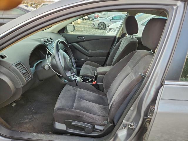 Nissan Altima 2.5 Image 9