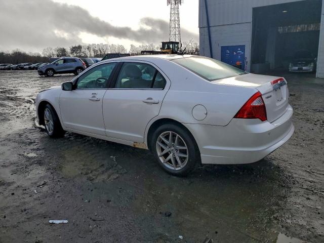 Ford Fusion Sel Image 2