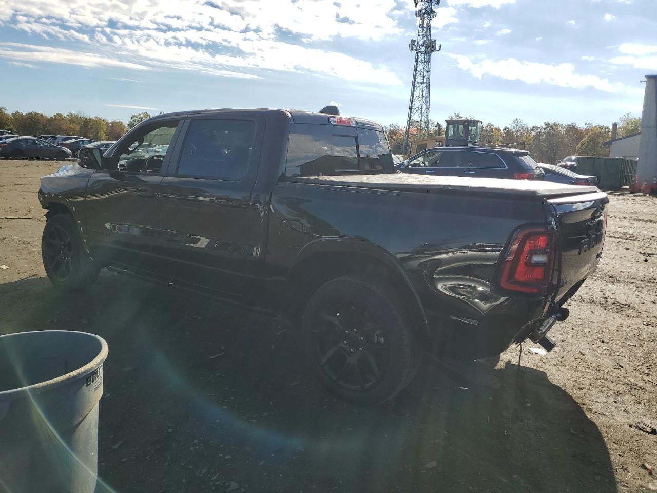 Ram 1500 Laramie Image 8