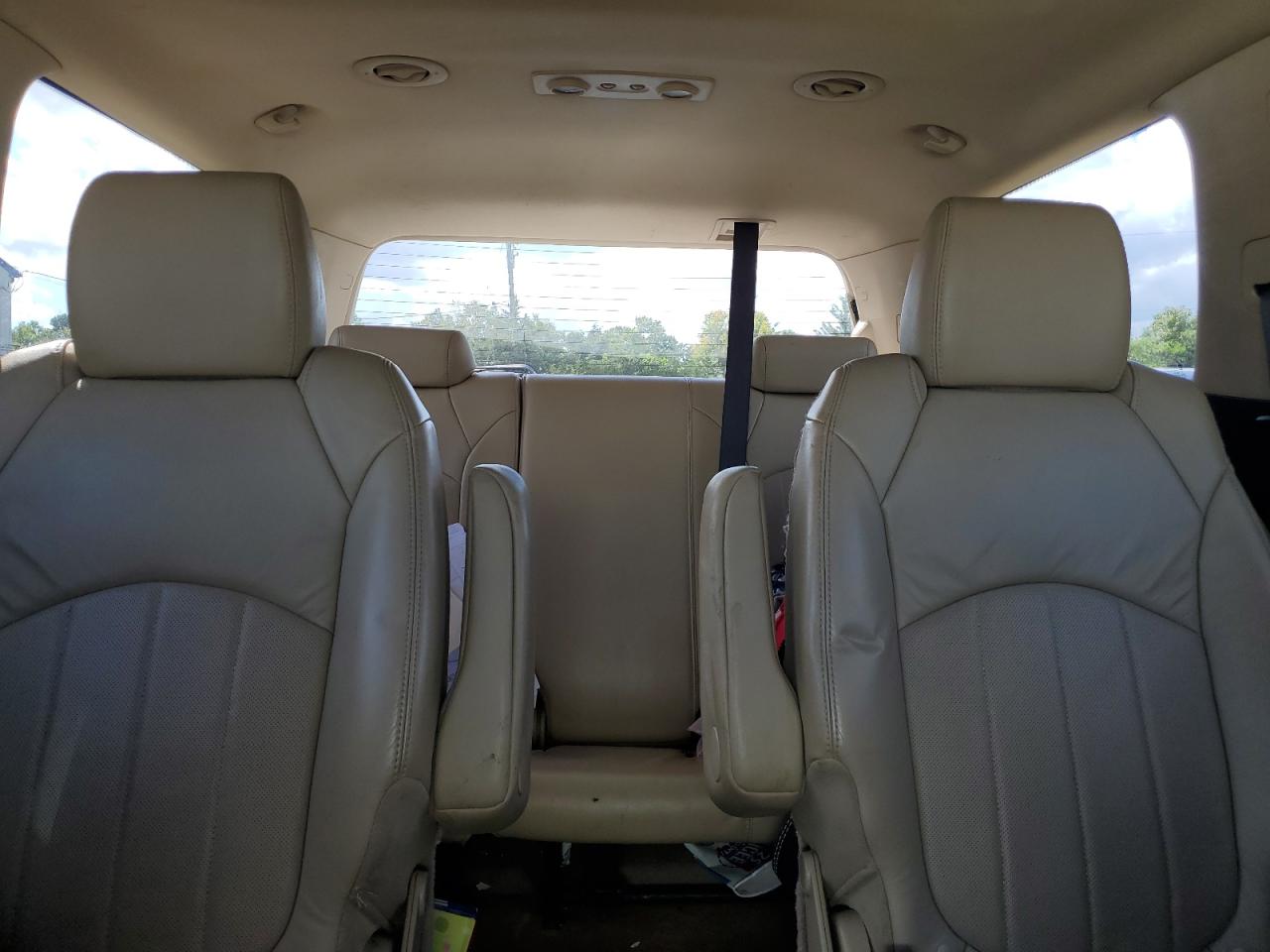 GMC Acadia Denali Image 4