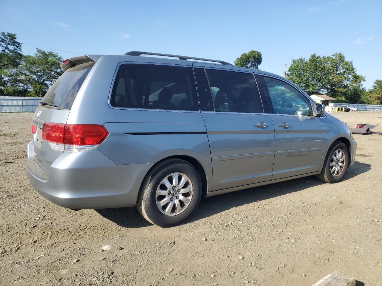 Honda Odyssey Exl Image 2