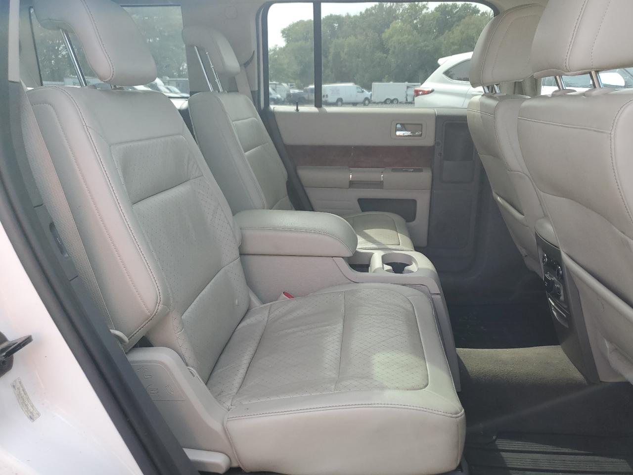 Ford Flex Limited Image 8