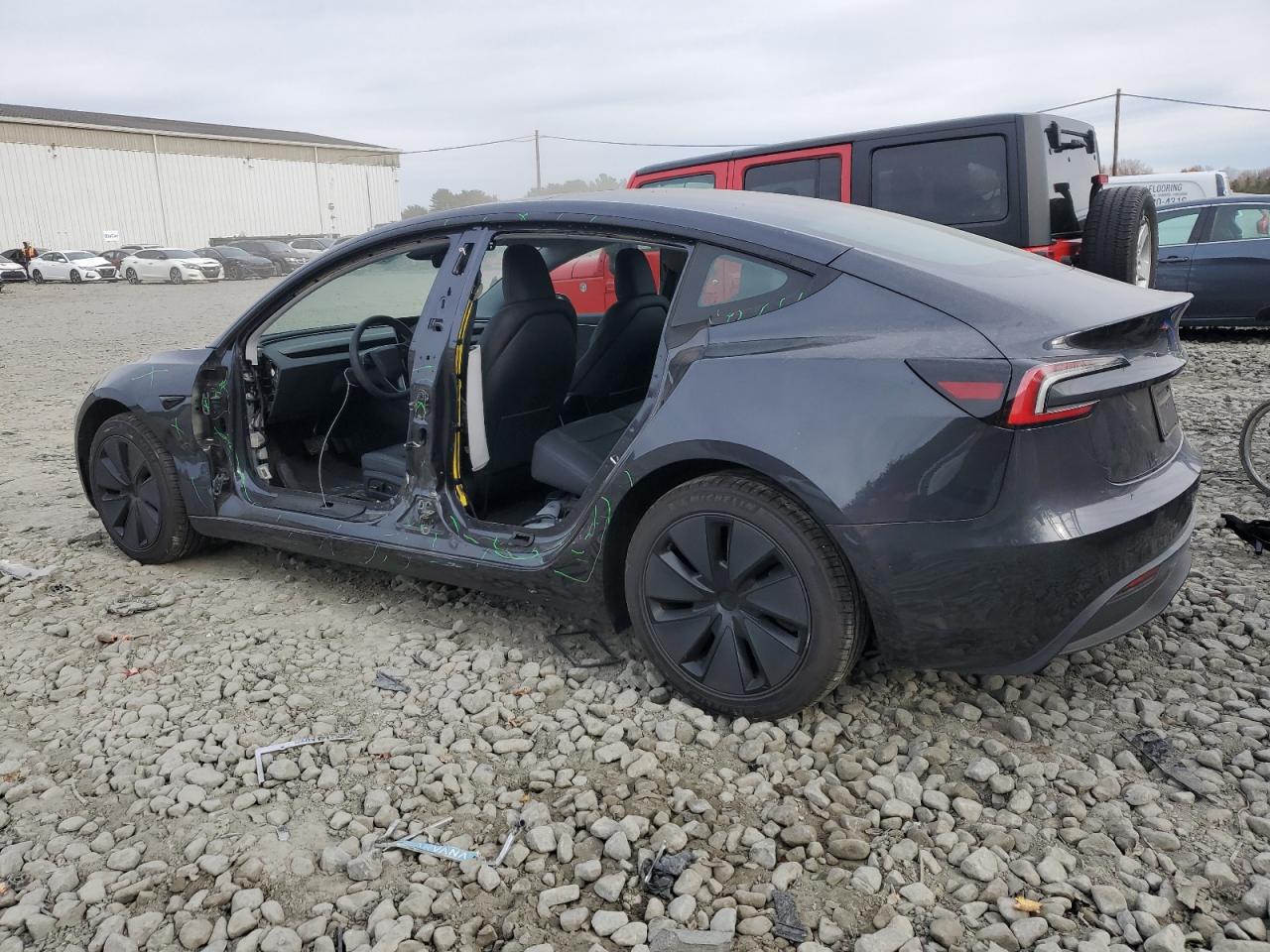 Tesla Model 3 Image 5