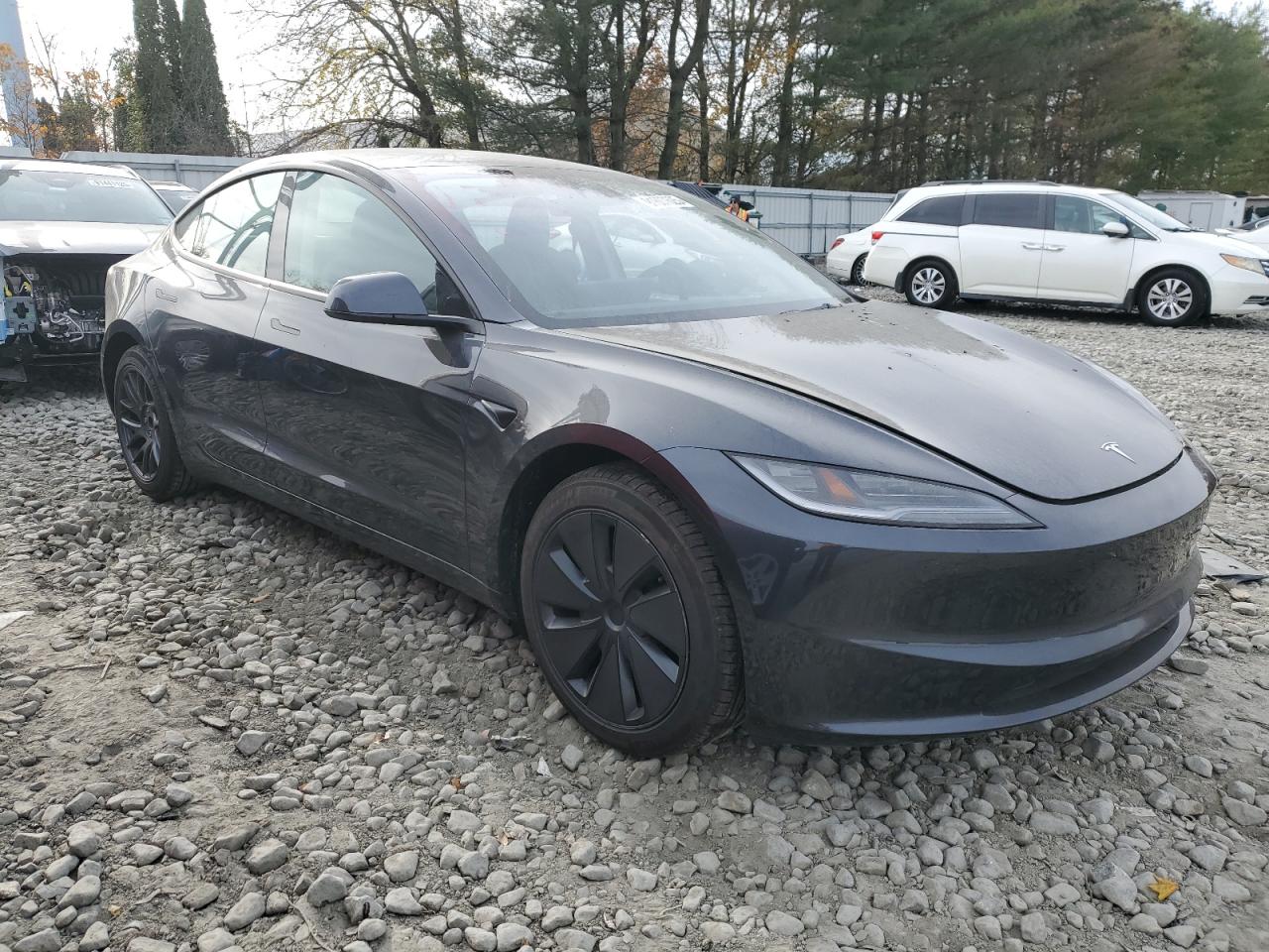 Tesla Model 3 Image 7