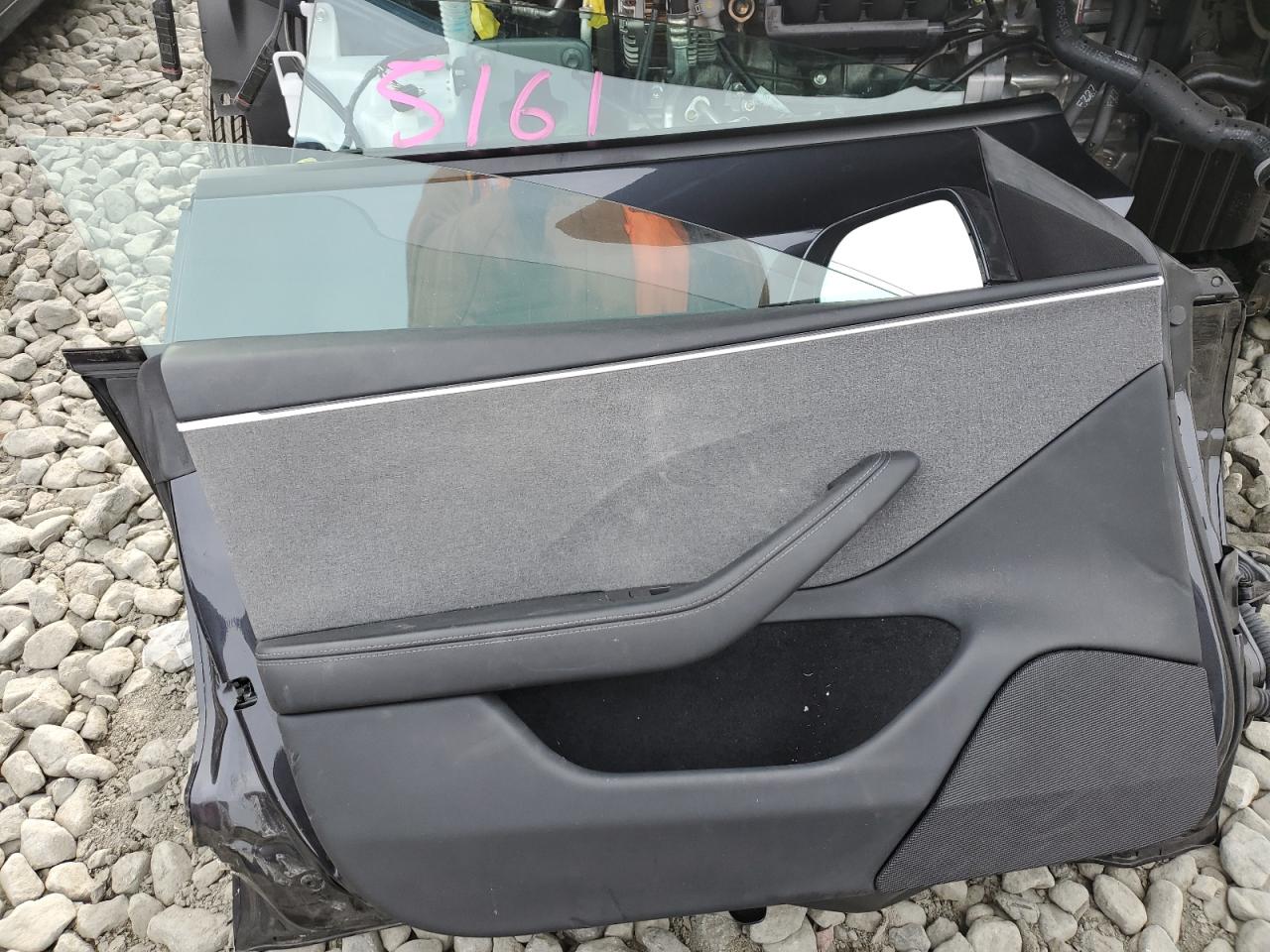 Tesla Model 3 Image 3