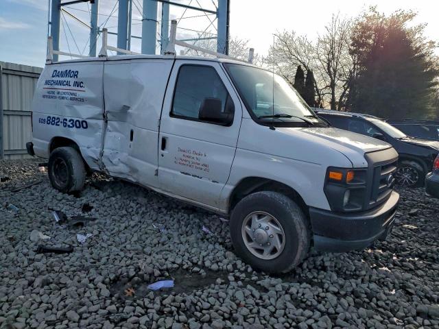 Ford Econoline E250 Van Image 4