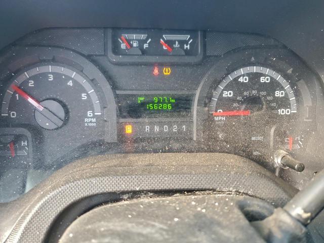 Ford Econoline E250 Van Image 13