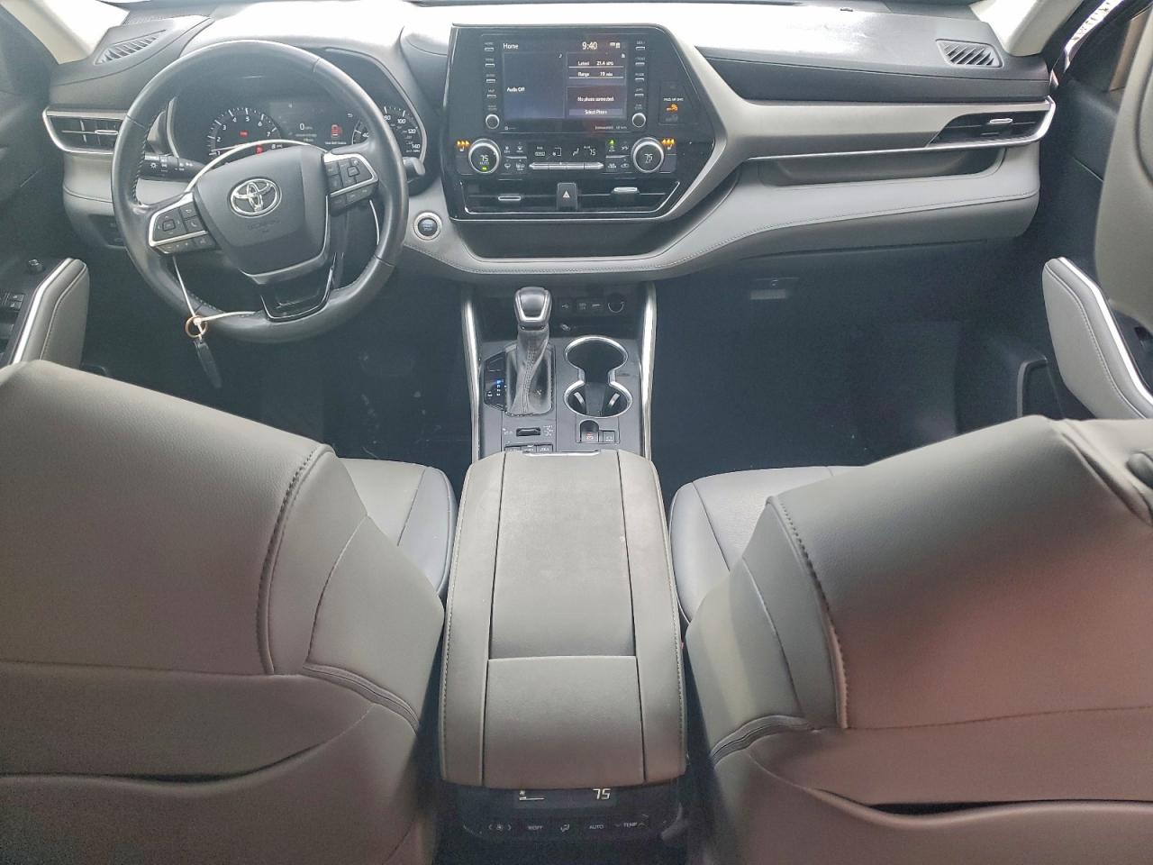 Toyota Highlander Xle Image 6