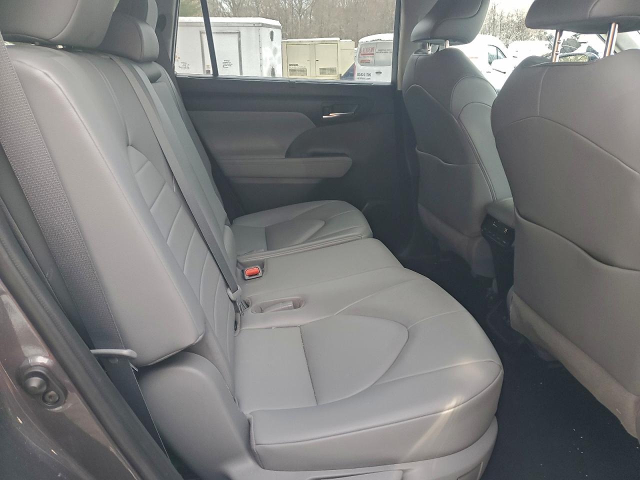 Toyota Highlander Xle Image 4