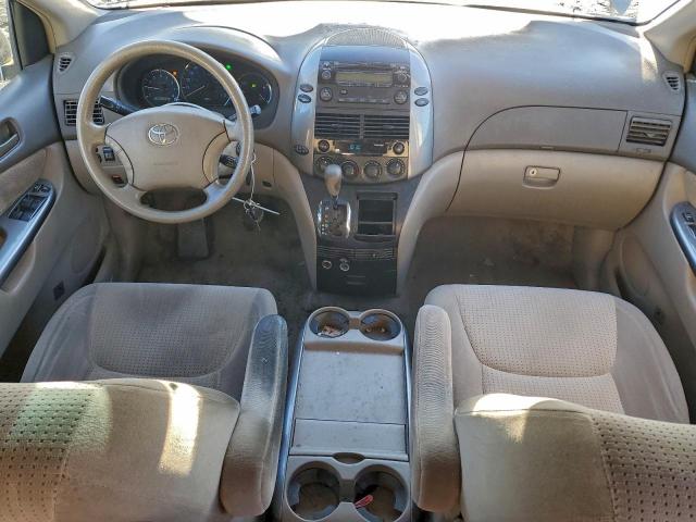 Toyota Sienna Ce Image 11