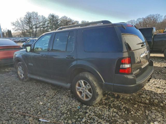 Ford Explorer Xlt Image 2