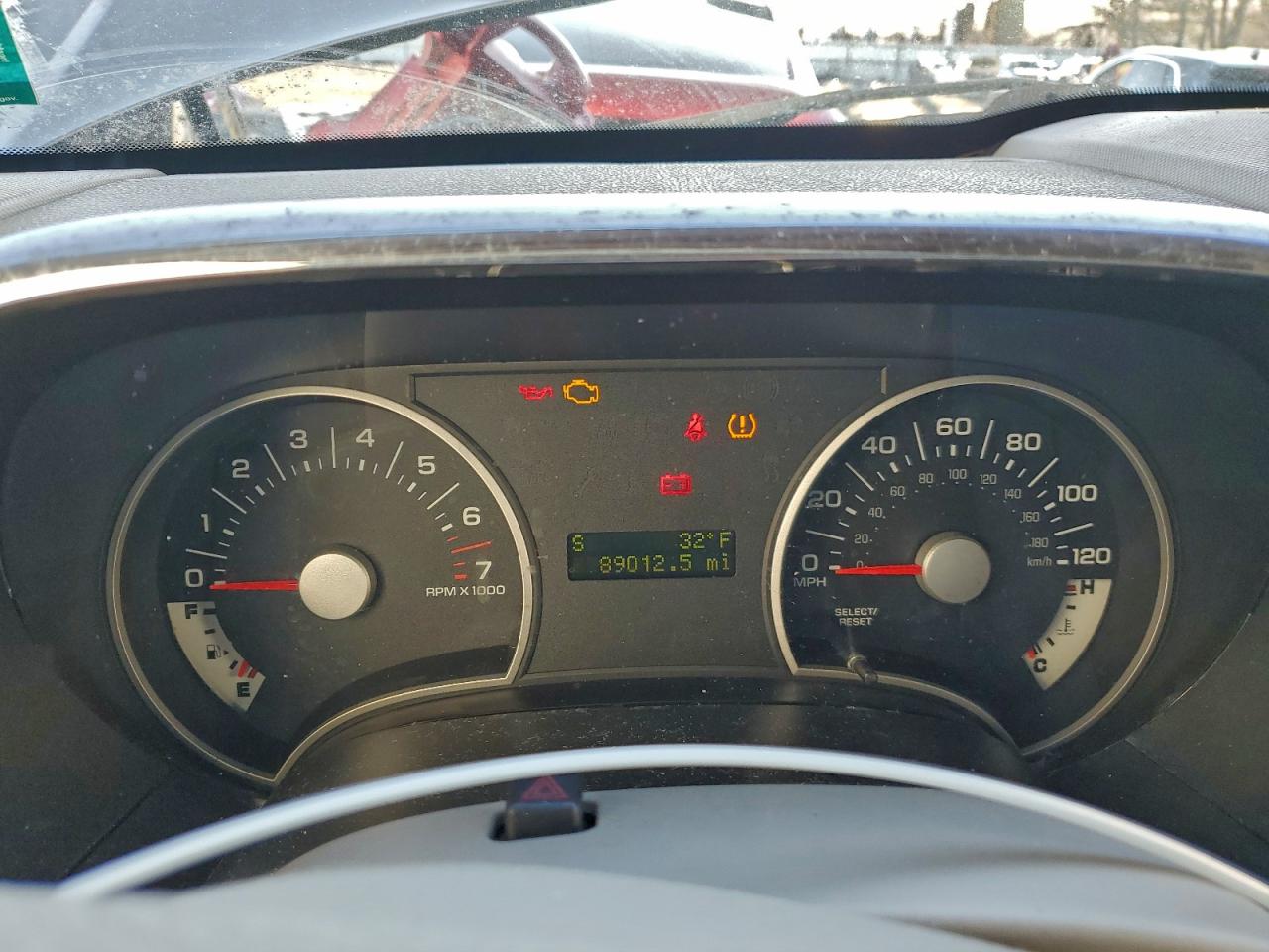 Ford Explorer Xlt Image 7