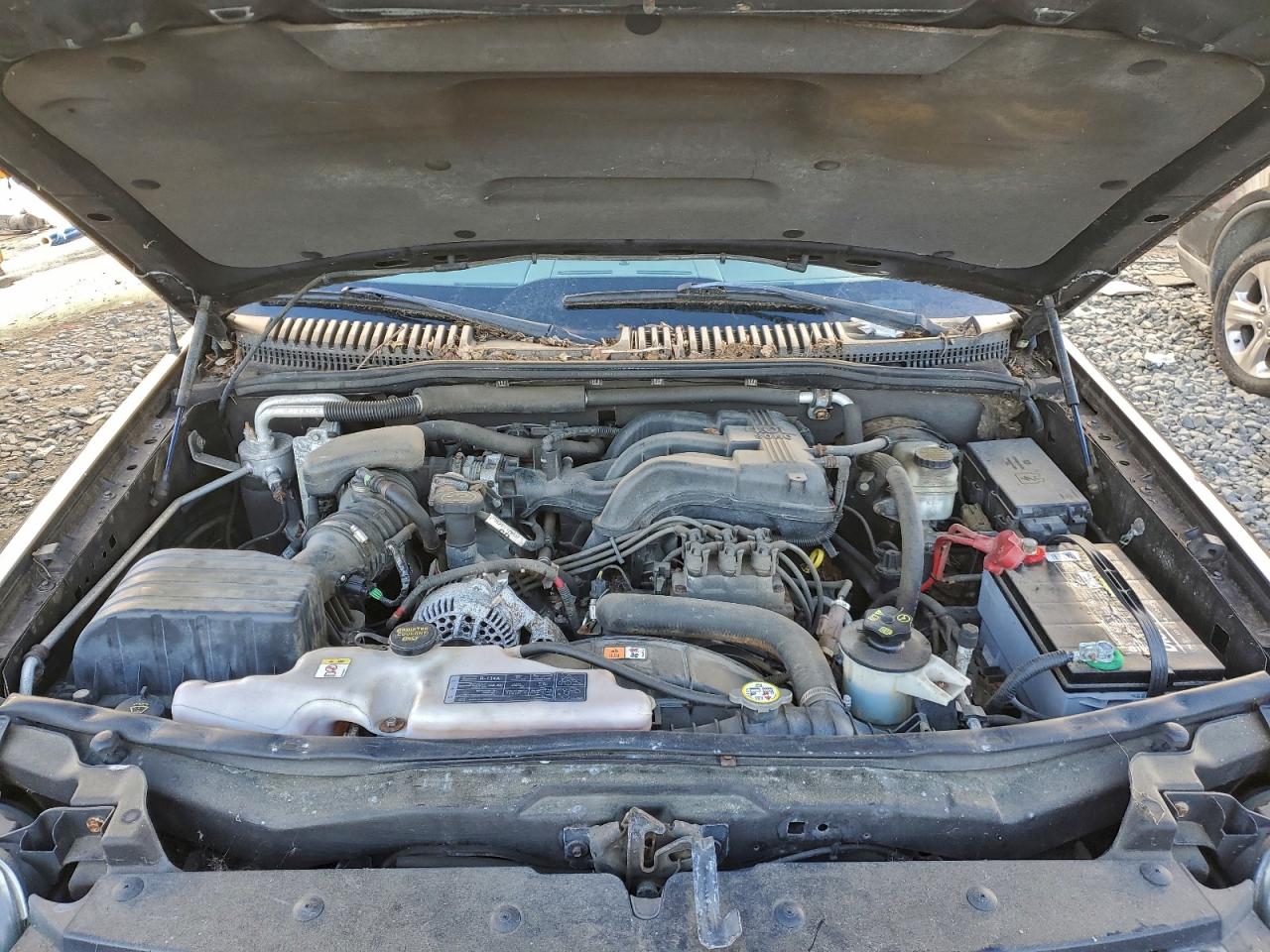 Ford Explorer Xlt Image 11