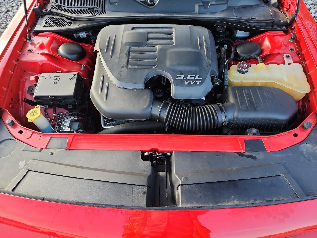 Dodge Challenger Sxt Image 10