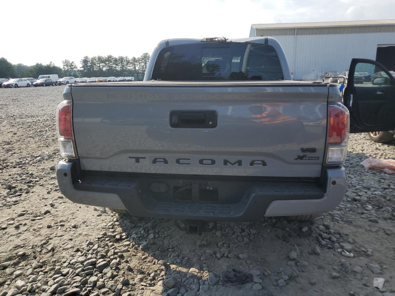 Toyota Tacoma Double Cab Image 8