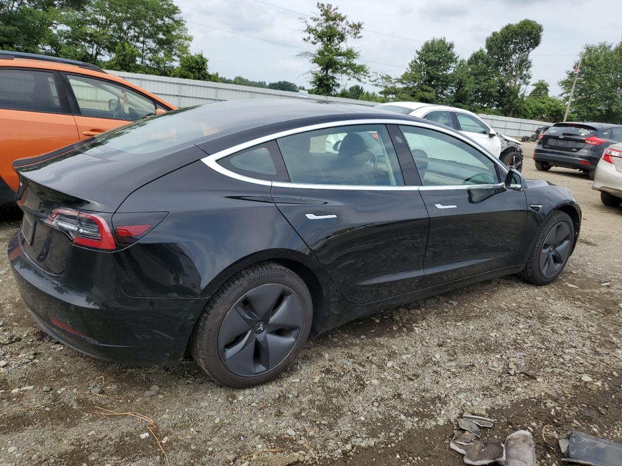 Tesla Model 3 Image 10