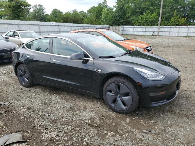 Tesla Model 3 Image 11