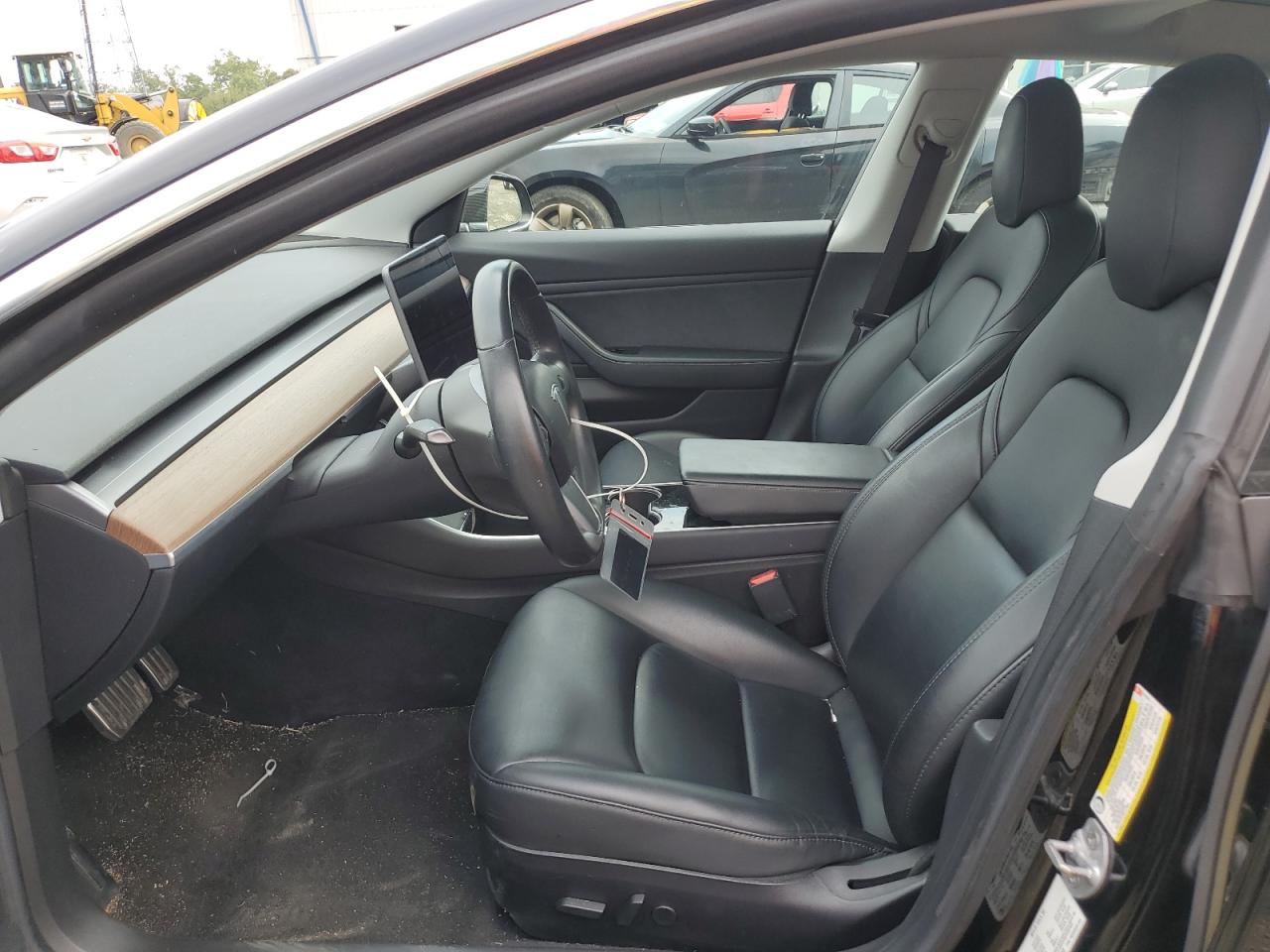 Tesla Model 3 Image 5