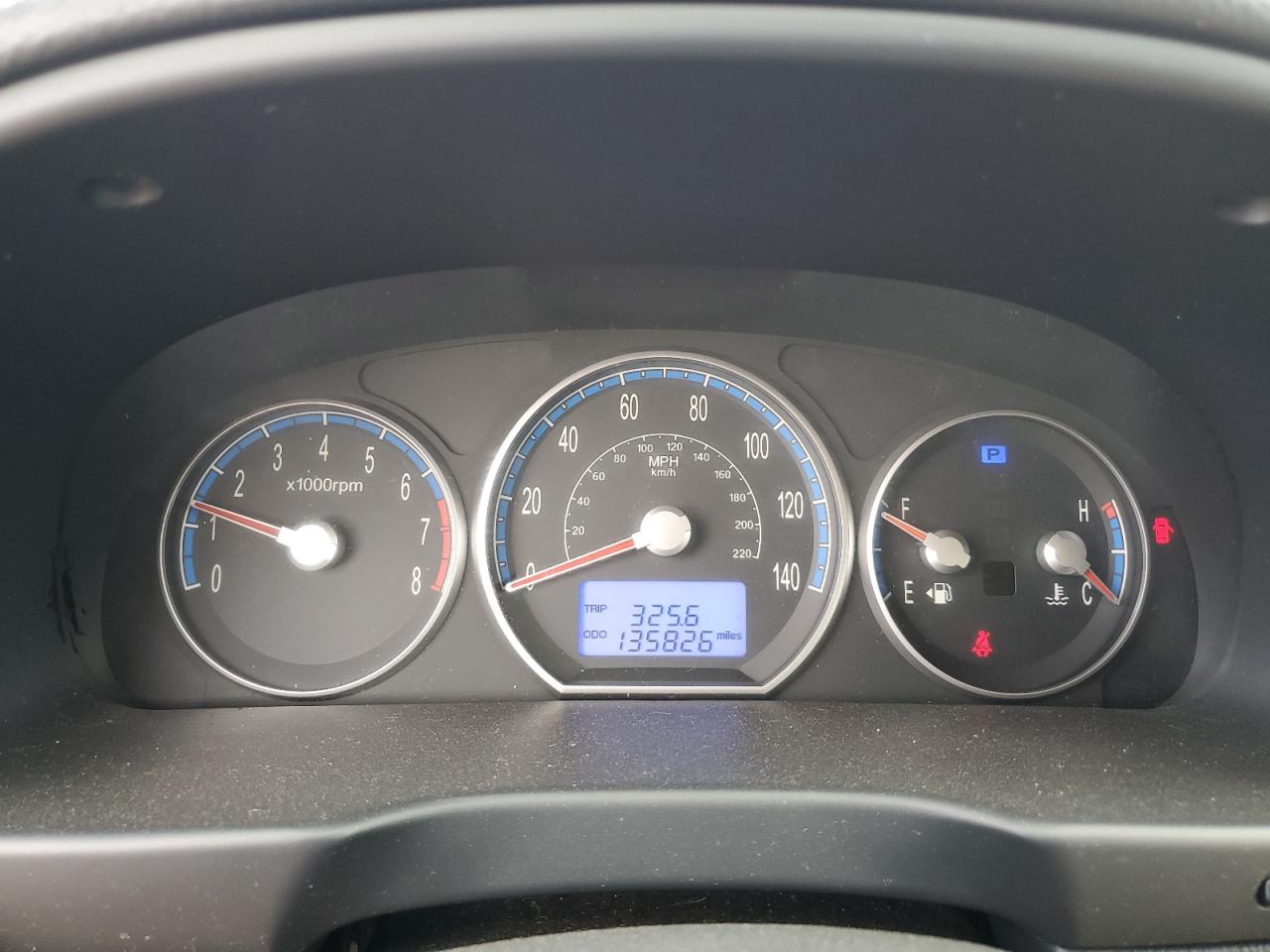 Hyundai SANTA FE Gls Image 6