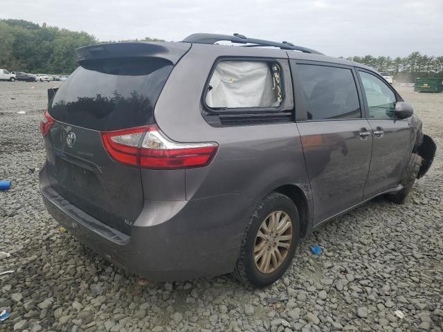 Toyota Sienna Xle Image 10
