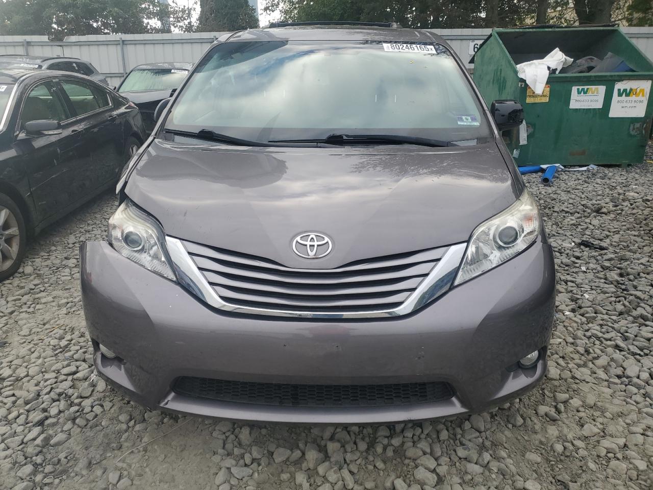 Toyota Sienna Xle Image 9