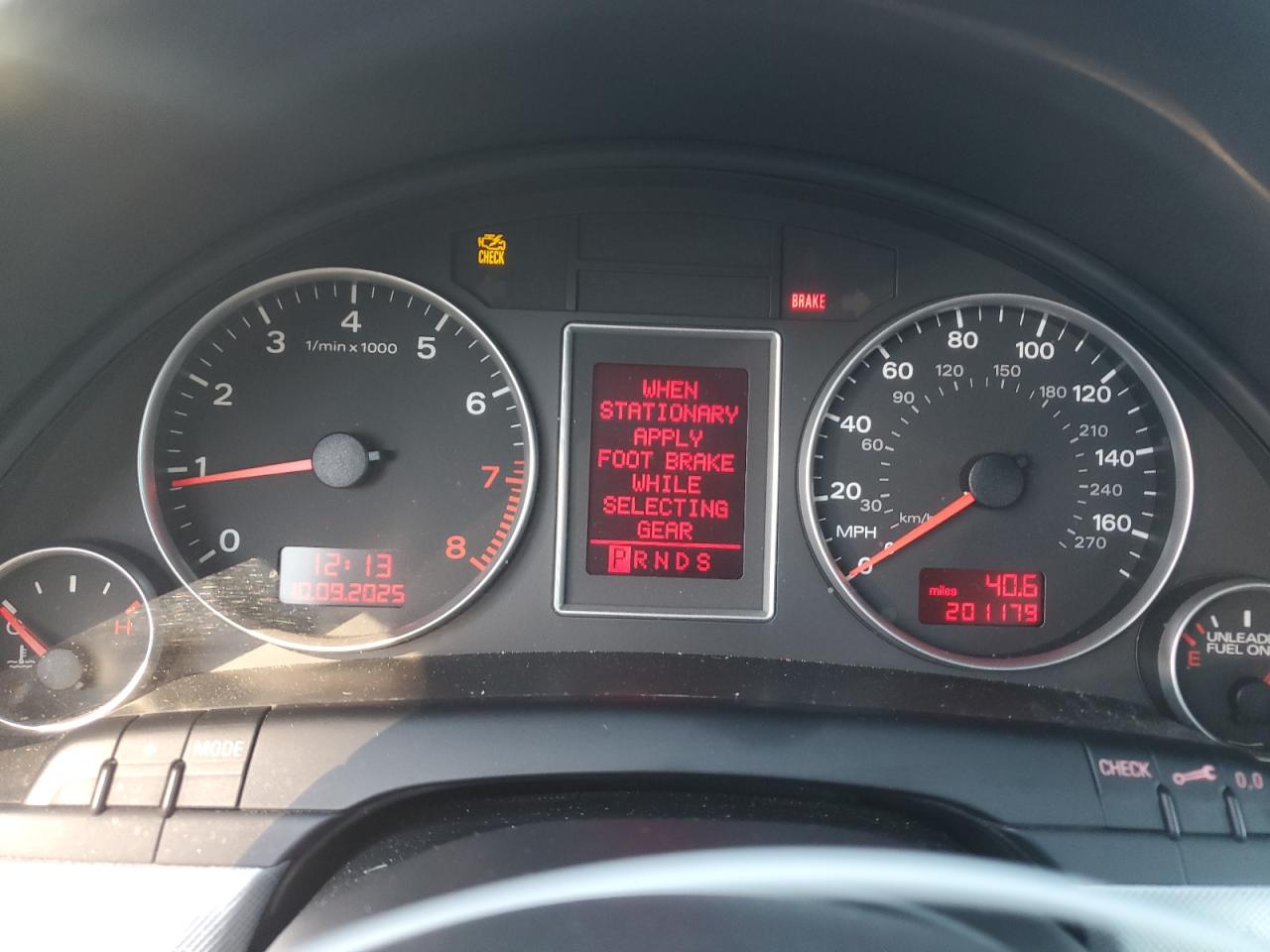 Audi A4 2.0t Quattro Image 11