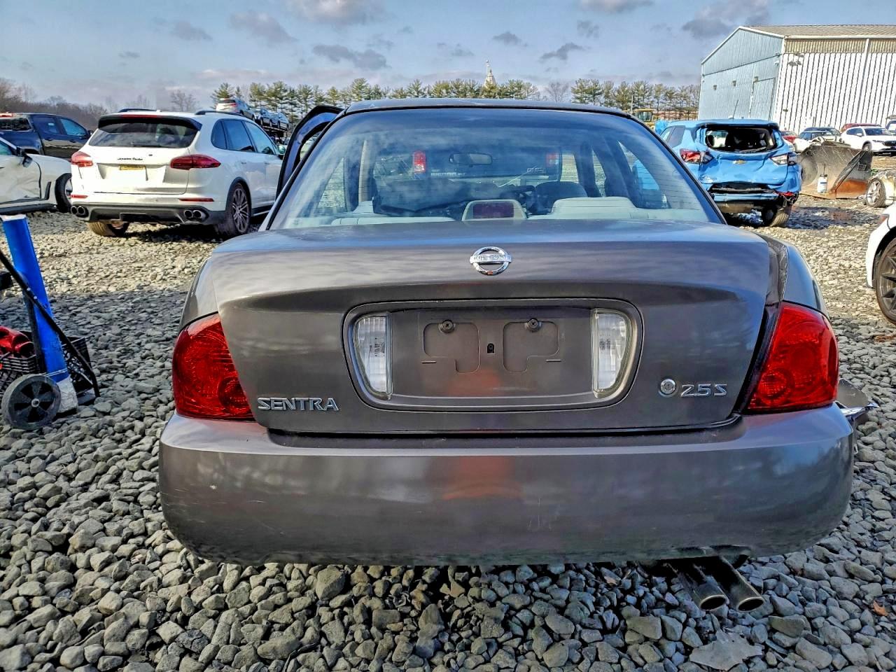 Nissan Sentra 2.5s Image 4
