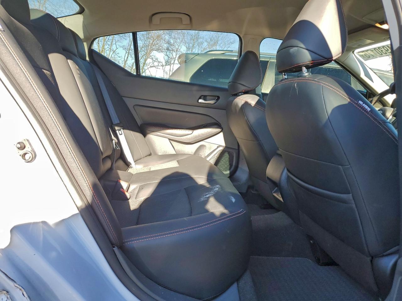 Nissan Altima Sr Image 11