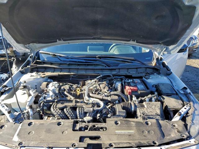 Nissan Altima Sr Image 10