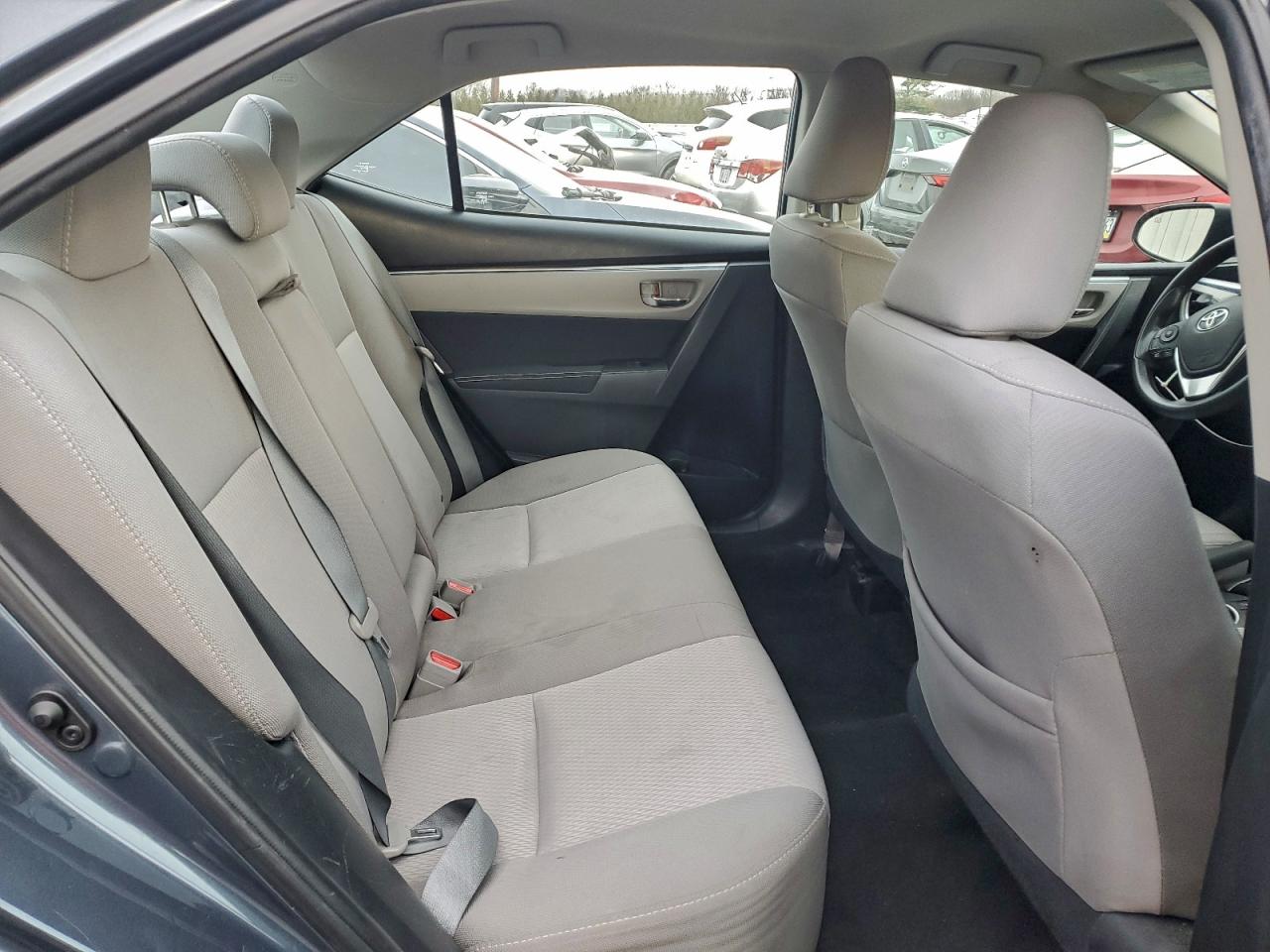 Toyota Corolla L Image 12