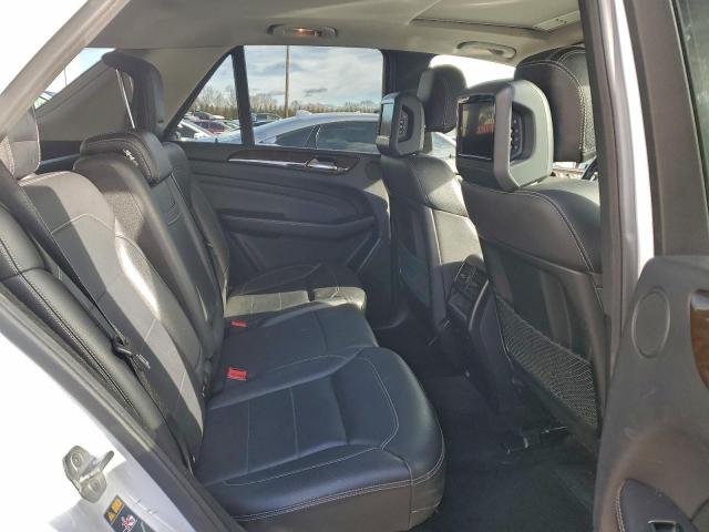 Mercedes-Benz M-Class 350 4matic Image 12