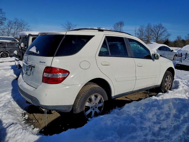 Mercedes-Benz M-Class 350 Image 3