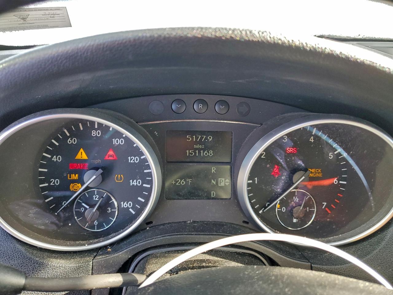 Mercedes-Benz M-Class 350 Image 9