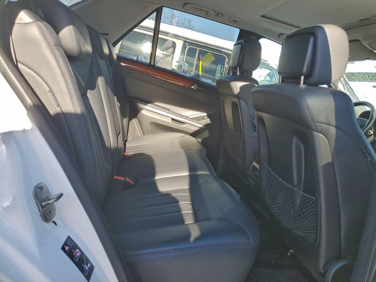 Mercedes-Benz M-Class 350 Image 5