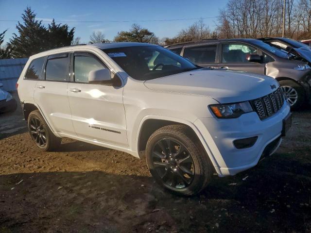 Jeep Grand Cherokee Laredo Image 11