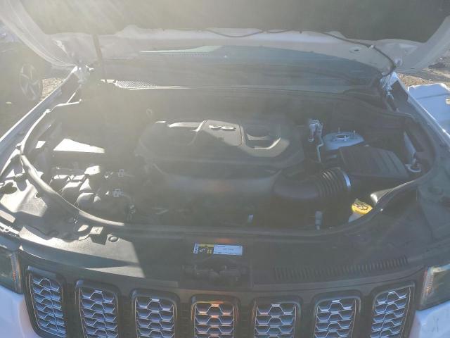 Jeep Grand Cherokee Laredo Image 4