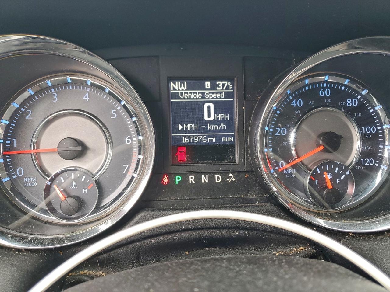 Chrysler Minivan Touring L Image 9