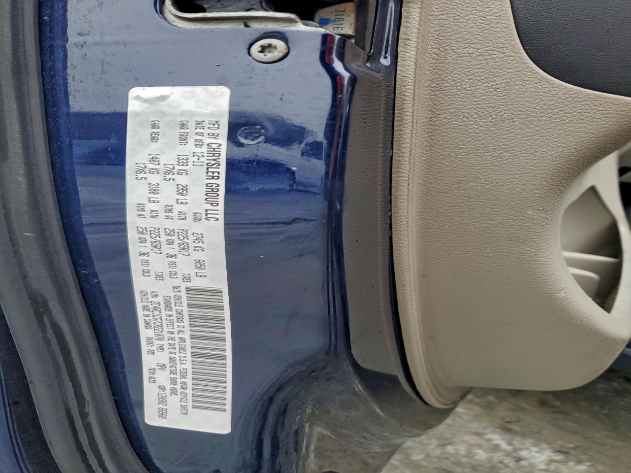 Chrysler Minivan Touring L Image 13