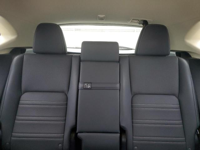 Lexus NX 300h Image 4